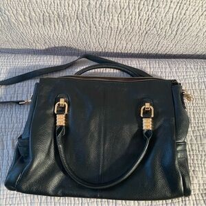 Chic Black Leather Shoulder Bag